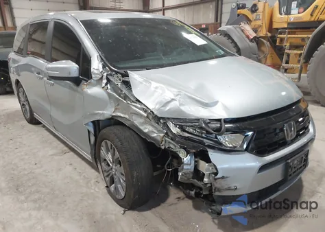 2025 Honda Odyssey Touring z USA, uszkodzony, nr VIN 5FNRL6H89SB015127